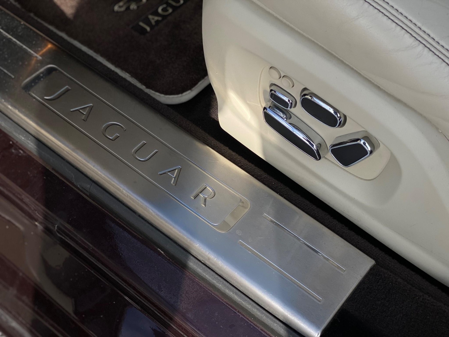 Vehicle 33