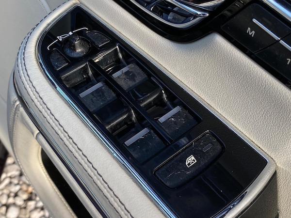 Used Jaguar XJ 2010 for sale - 75144377: Photo 45