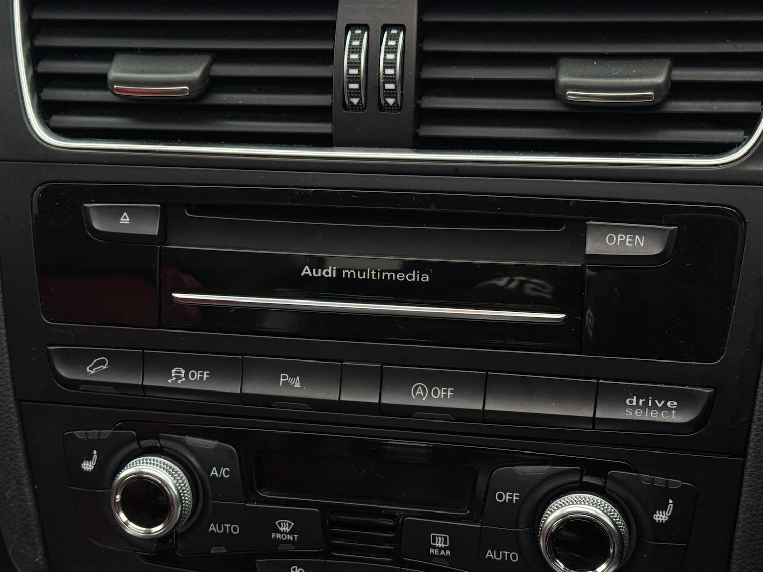 Used Audi SQ5 2015 for sale - 77143385: Photo 49