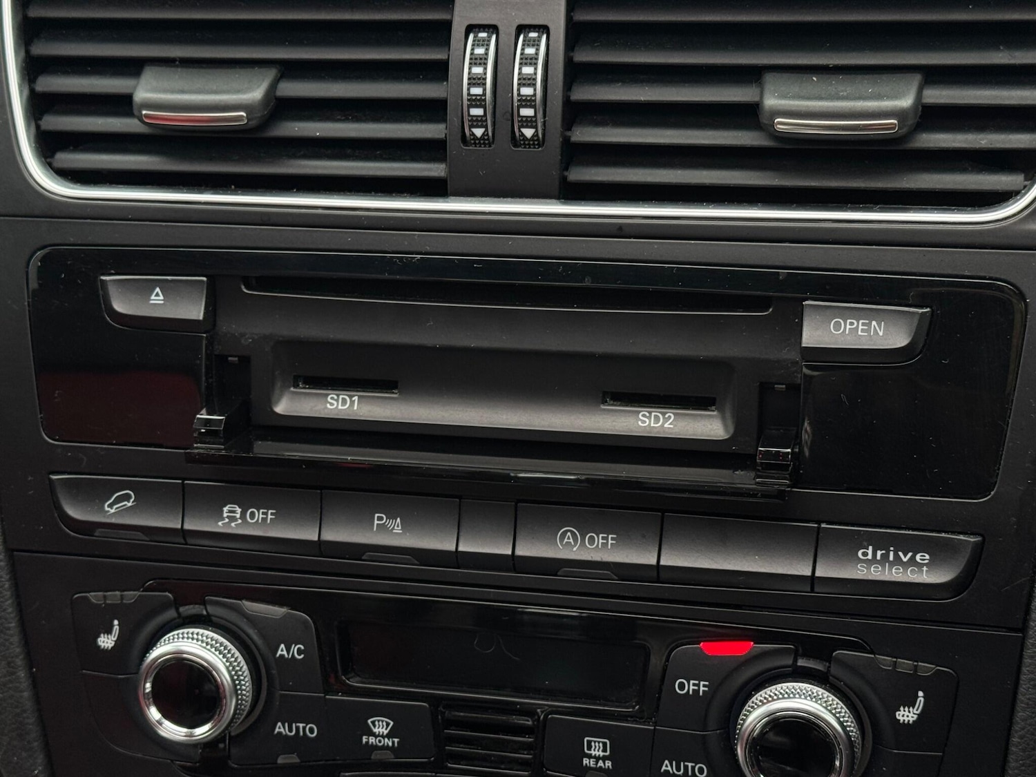 Used Audi SQ5 2015 for sale - 77143385: Photo 61