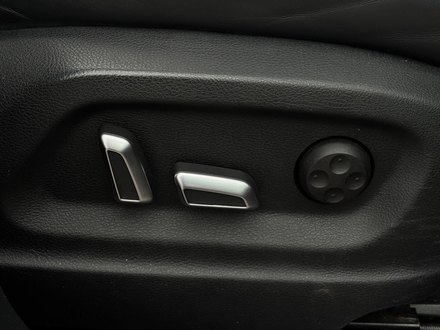 Used Audi SQ5 2015 for sale - 77143385: Photo 73