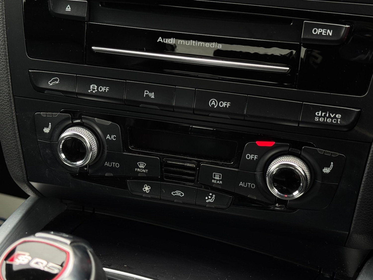 Used Audi Q5 2015 for sale - 76997879: Photo 53