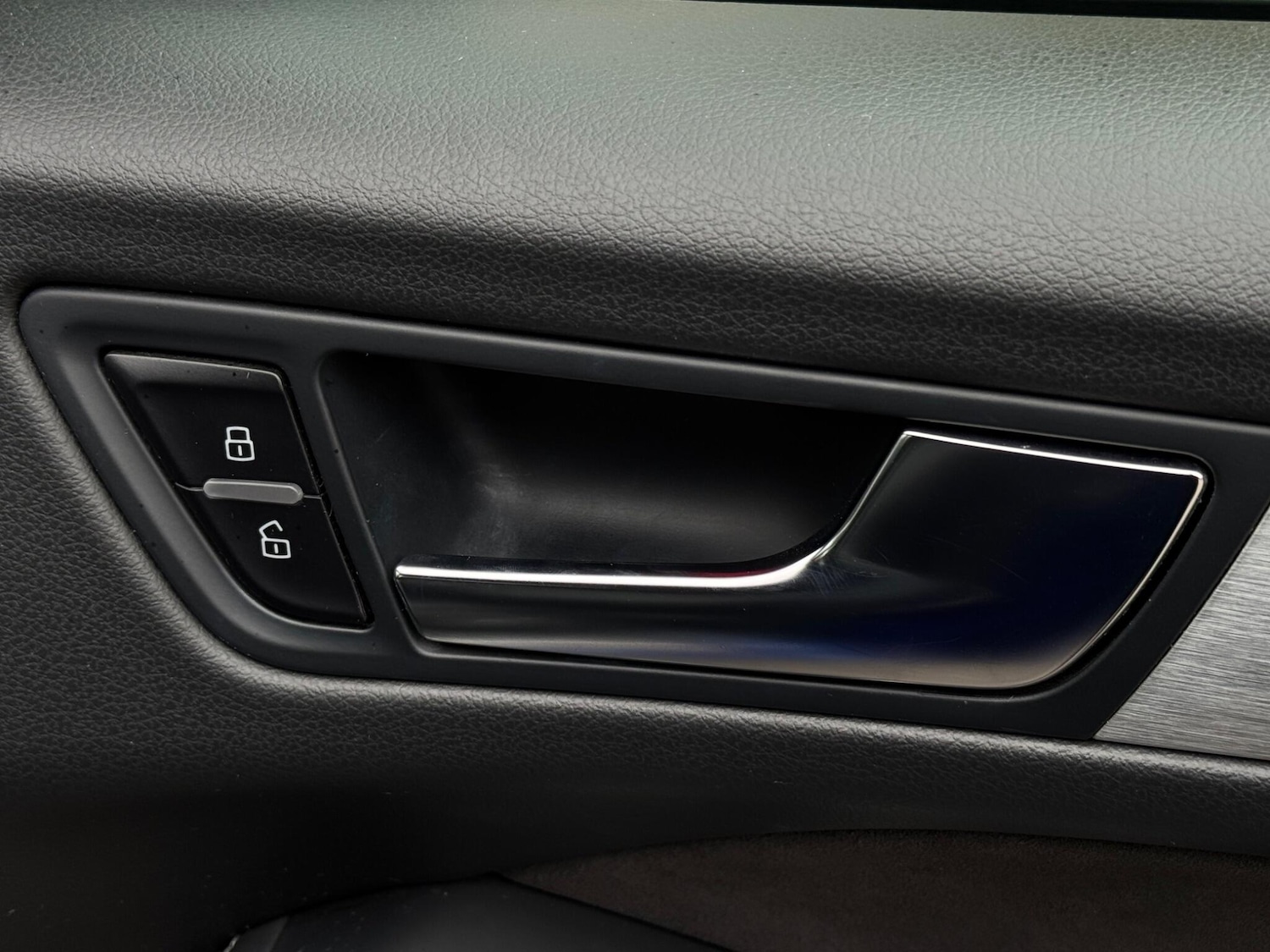 Used Audi Q5 2015 for sale - 76997879: Photo 64