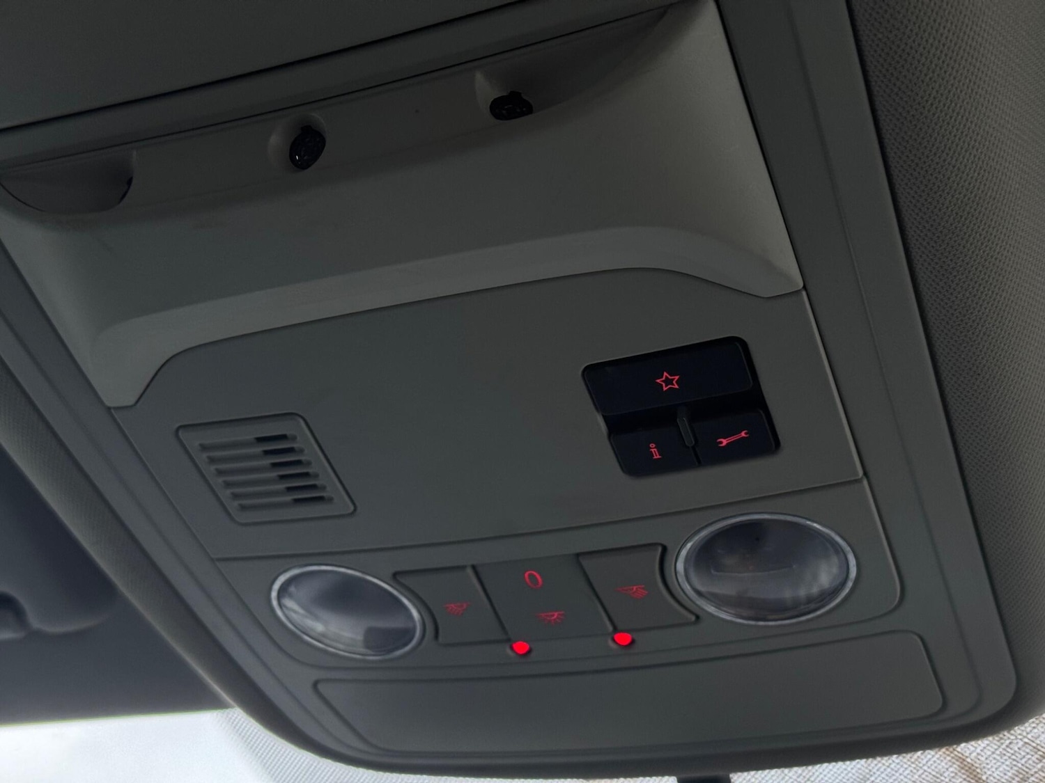 Used Volkswagen Touran 2013 for sale - 76585502: Photo 54