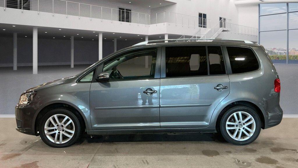 Used Volkswagen Touran 2013 for sale - 76585502: Photo 6