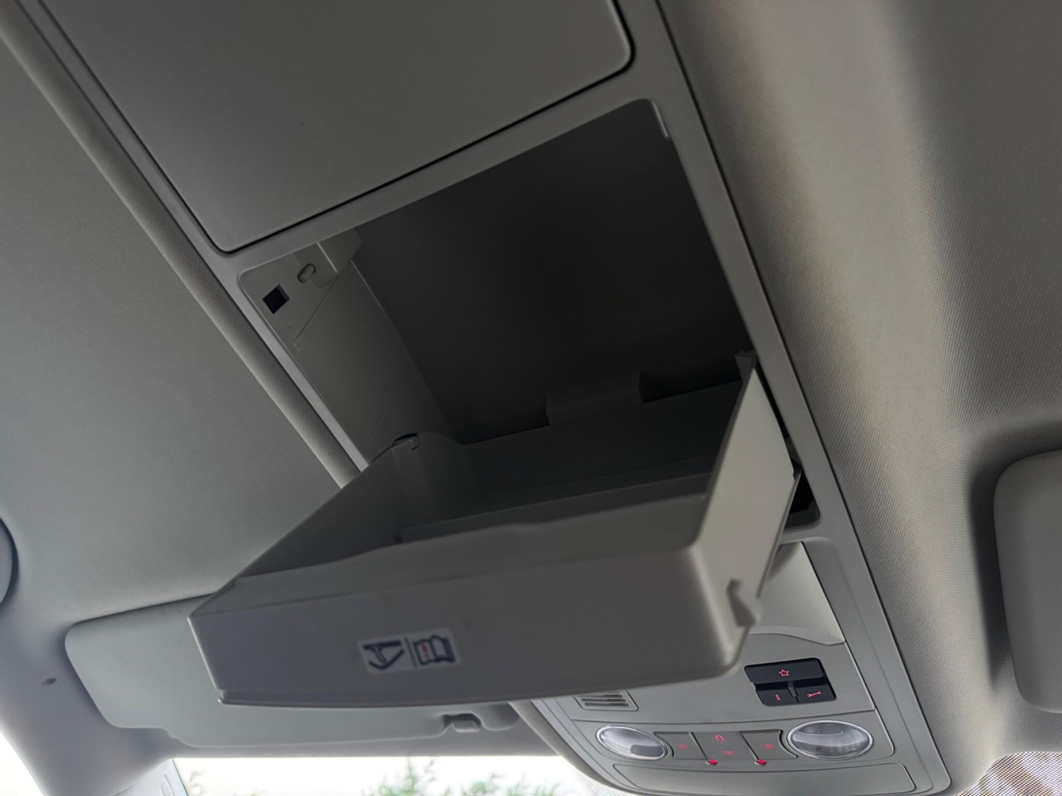 Used Volkswagen Touran 2013 for sale - 76585502: Photo 61