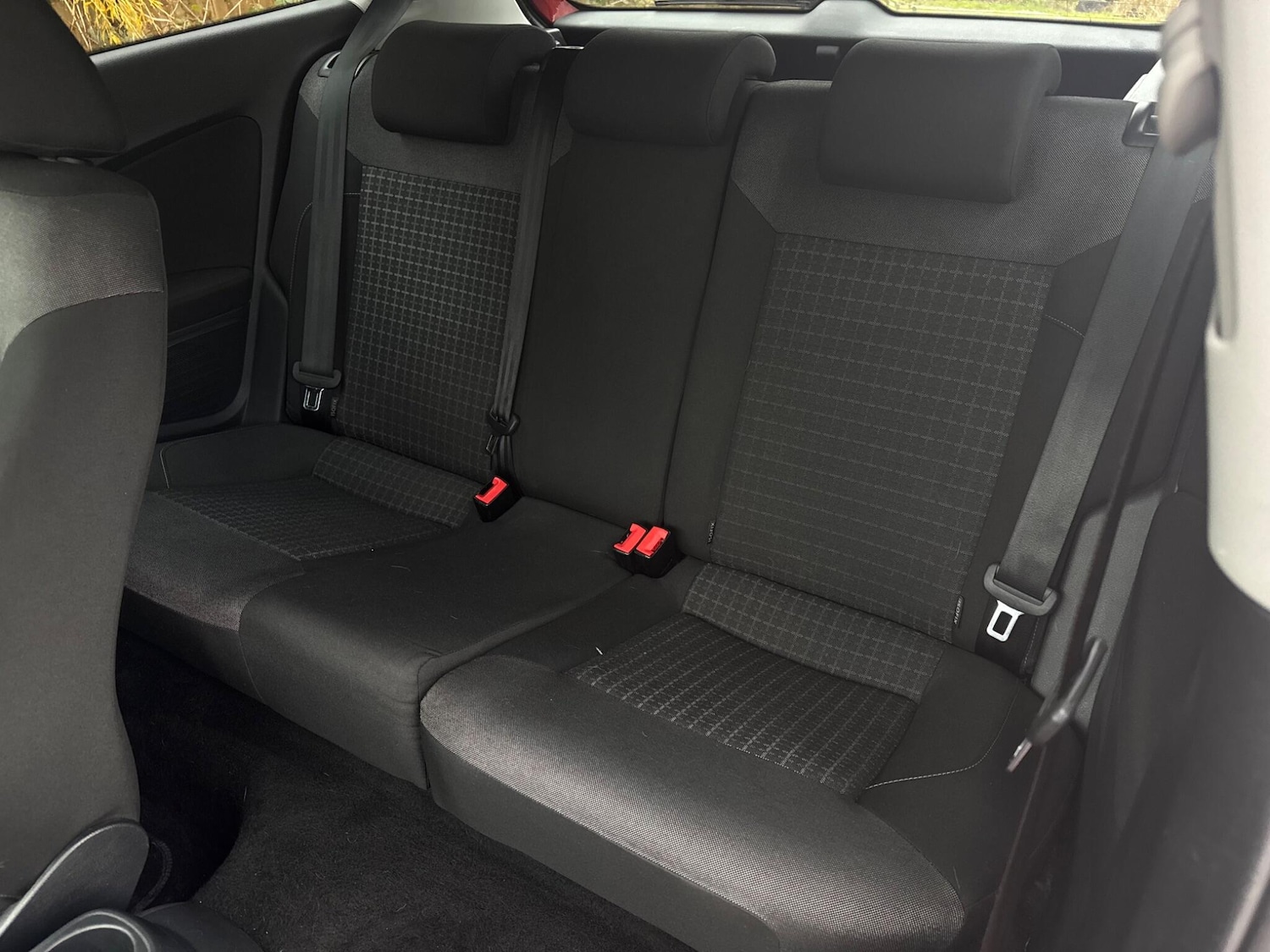 Used Volkswagen Polo 2015 for sale - 76484990: Photo 25