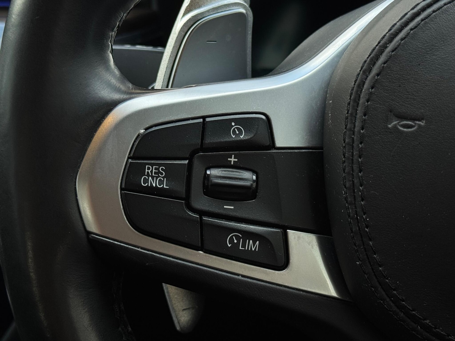 Used BMW 5 Series 2018 for sale - 77255119: Photo 29