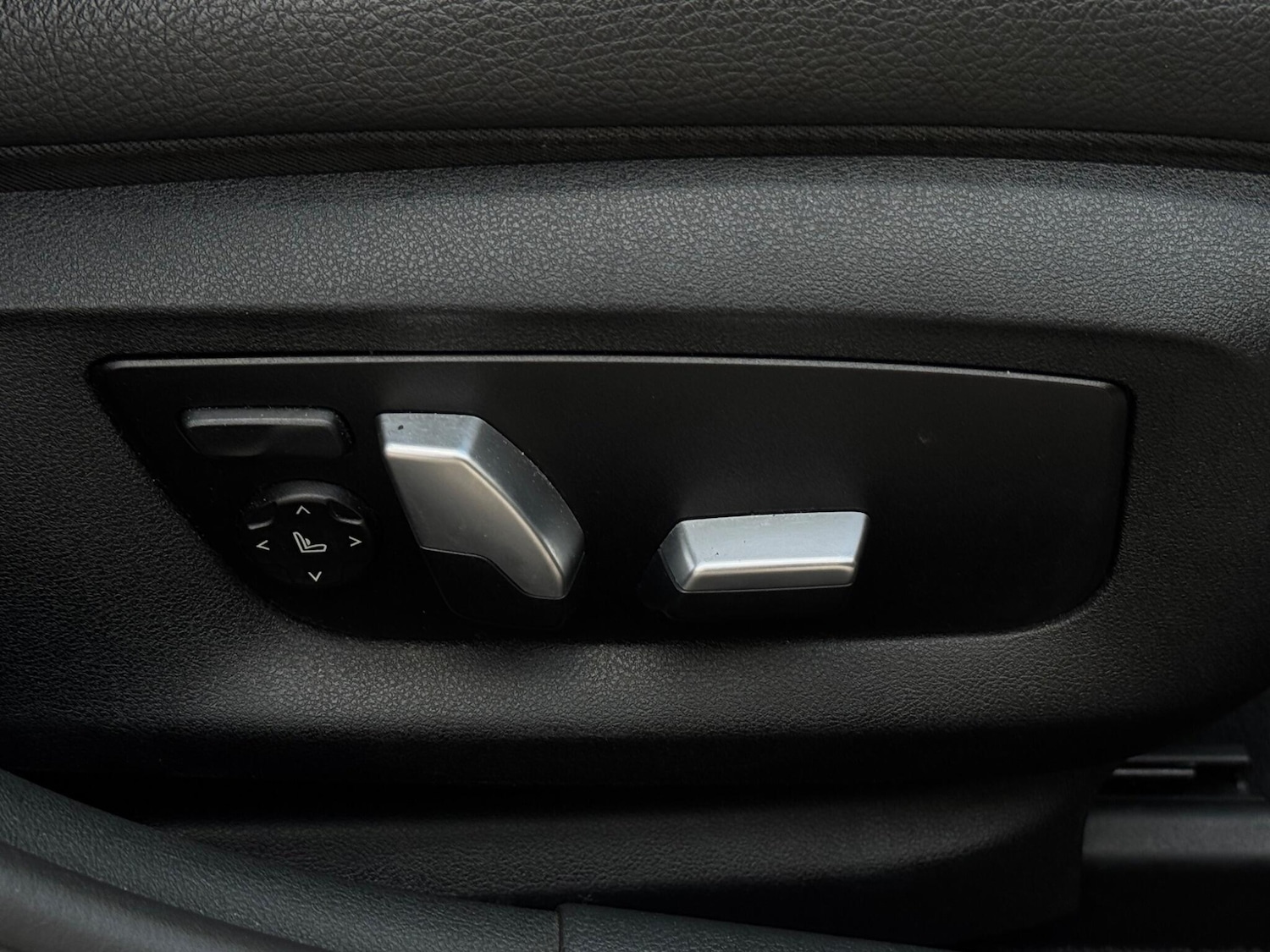 Used BMW 5 Series 2018 for sale - 77255119: Photo 72