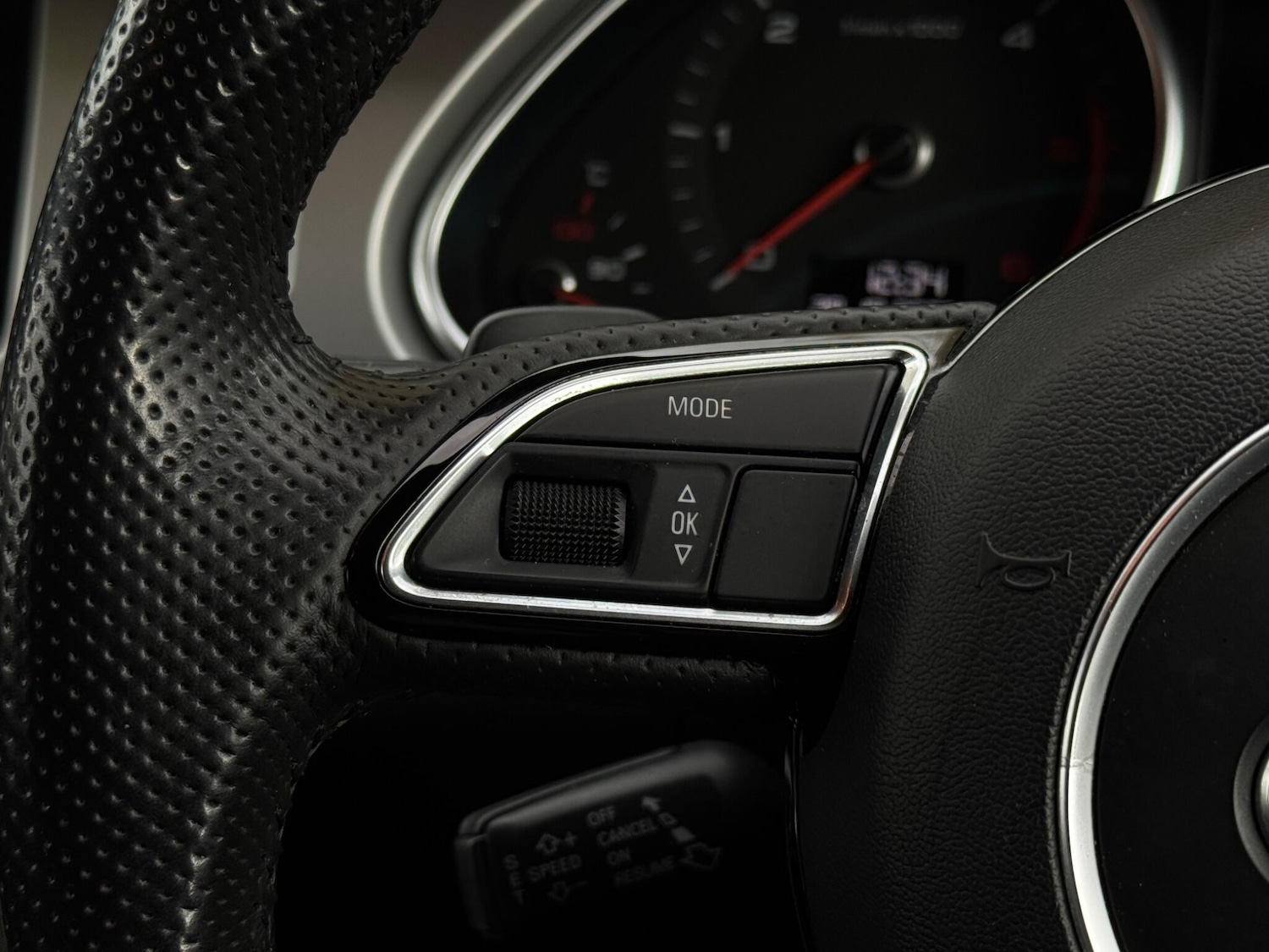 Used Audi Q7 2014 for sale - 76996064: Photo 35