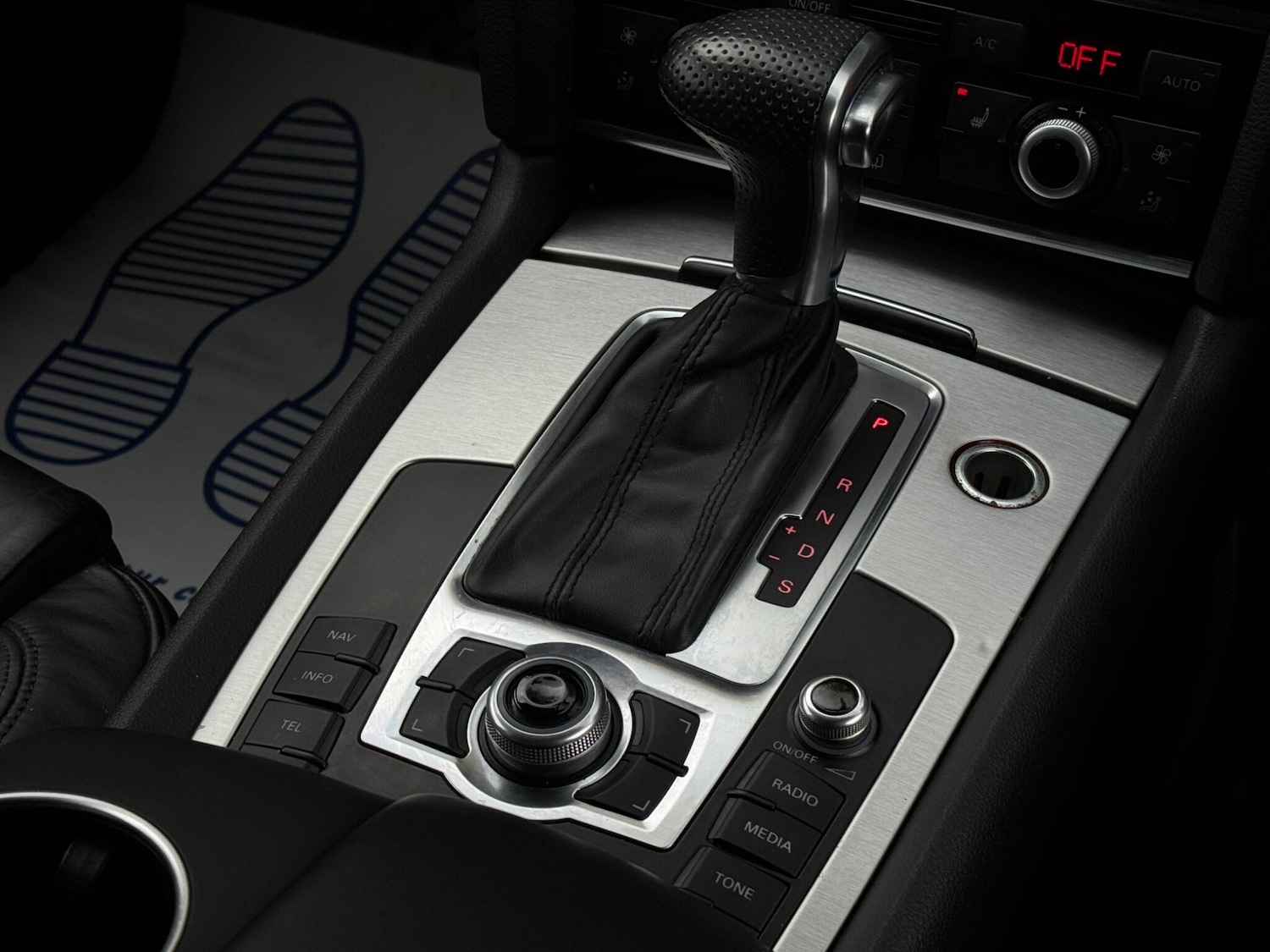 Used Audi Q7 2014 for sale - 76996064: Photo 46