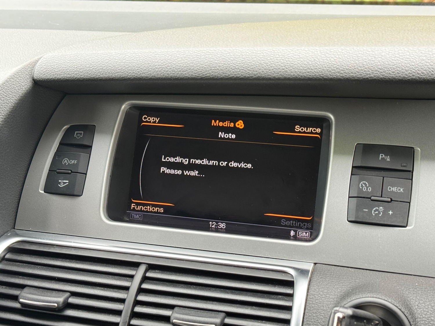 Used Audi Q7 2014 for sale - 76996064: Photo 53