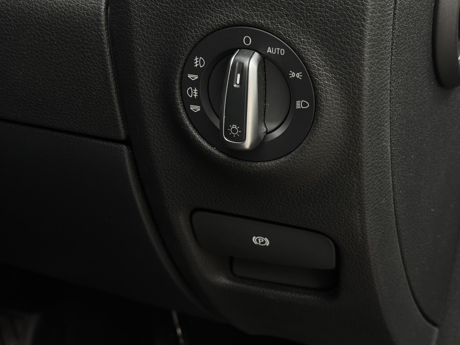 Used Audi Q7 2014 for sale - 76996064: Photo 70