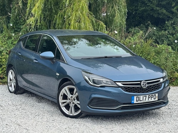 Used Vauxhall Astra 2017 for sale - 75144391: Photo 1