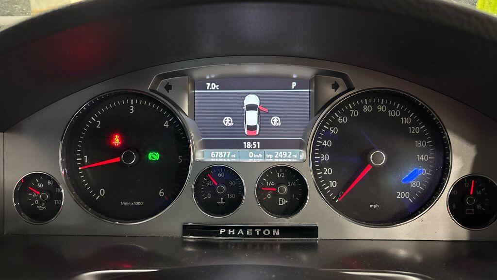 Used Volkswagen Phaeton 2014 for sale - 76926592: Photo 10