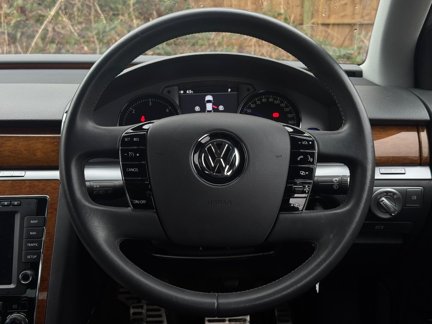 Used Volkswagen Phaeton 2014 for sale - 76926592: Photo 31