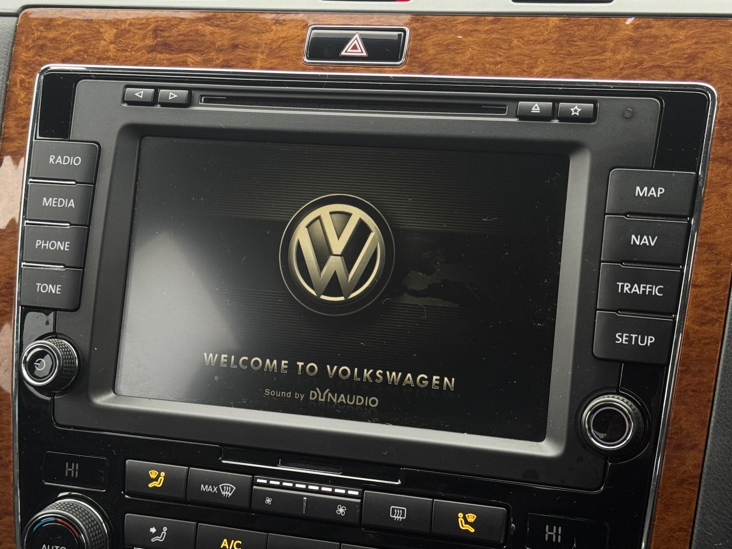 Used Volkswagen Phaeton 2014 for sale - 76926592: Photo 43