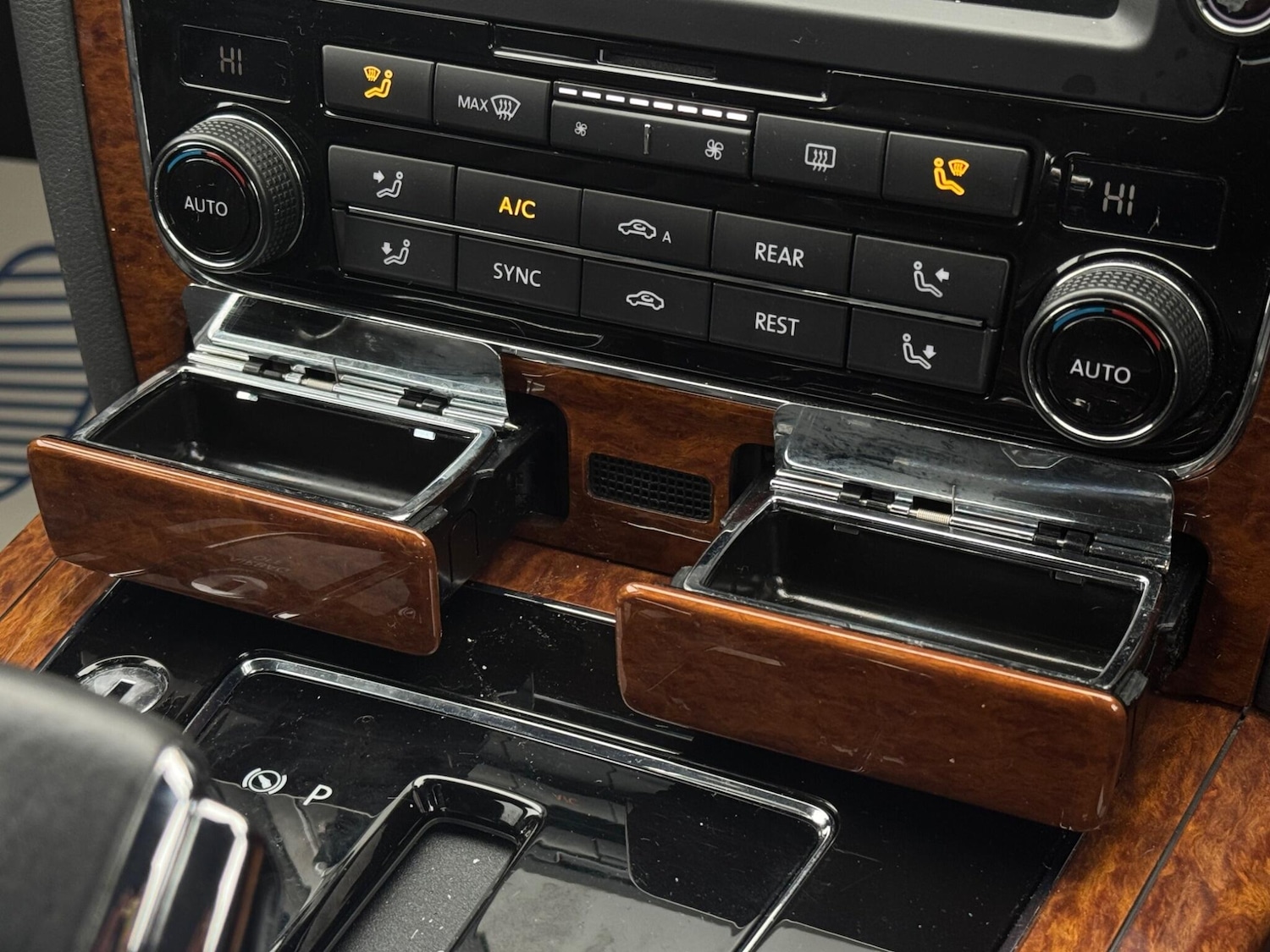 Used Volkswagen Phaeton 2014 for sale - 76926592: Photo 46