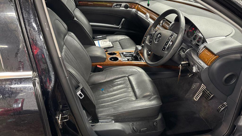 Used Volkswagen Phaeton 2014 for sale - 76926592: Photo 9