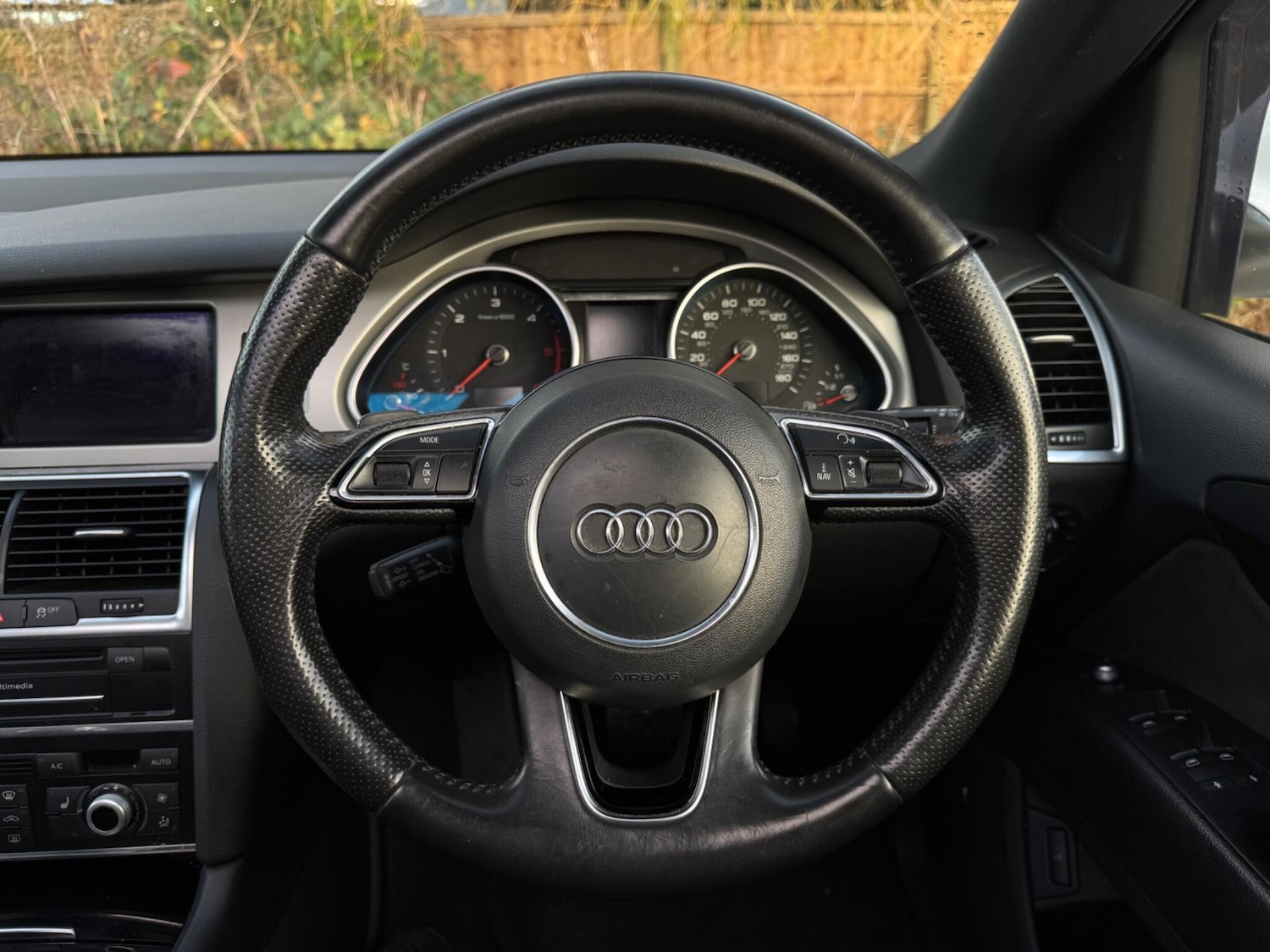 Used Audi Q7 2015 for sale - 76824602: Photo 34