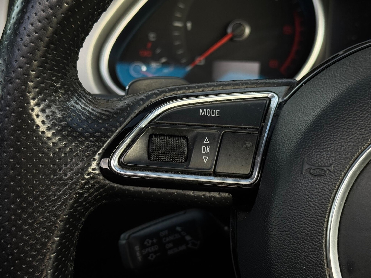 Used Audi Q7 2015 for sale - 76824602: Photo 35