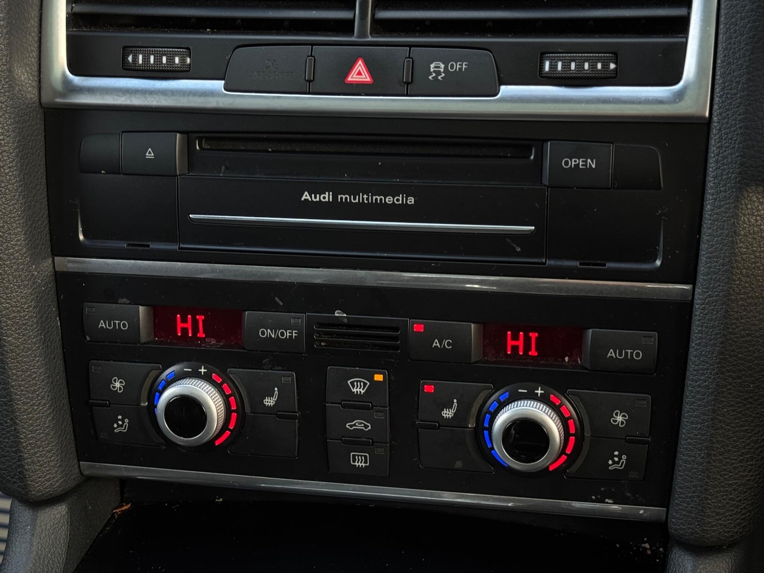 Used Audi Q7 2015 for sale - 76824602: Photo 59