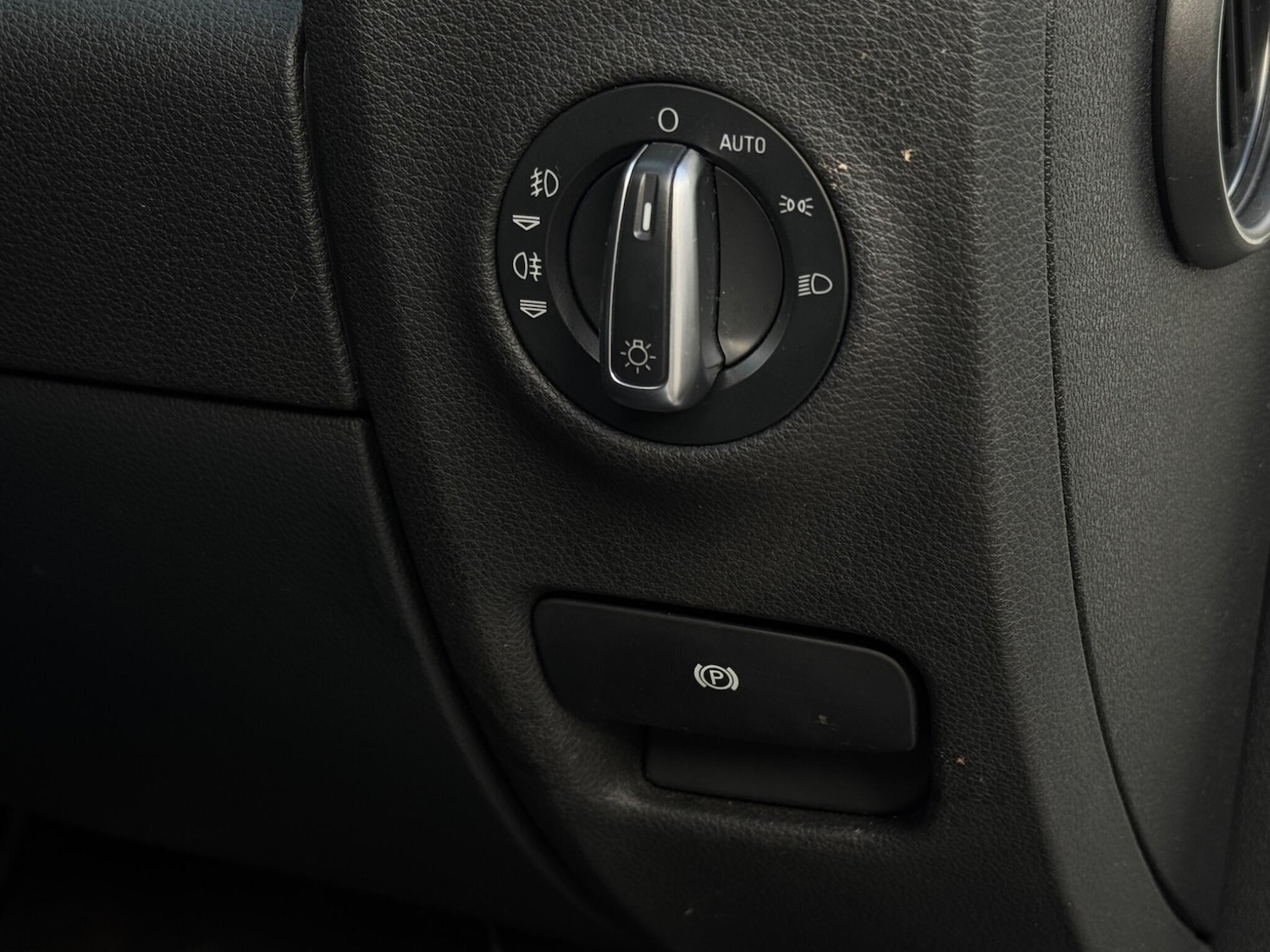 Used Audi Q7 2015 for sale - 76824602: Photo 73