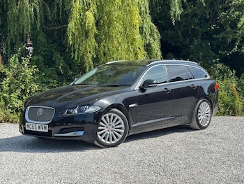Used Jaguar XF 2015 for sale - 76993700: Photo