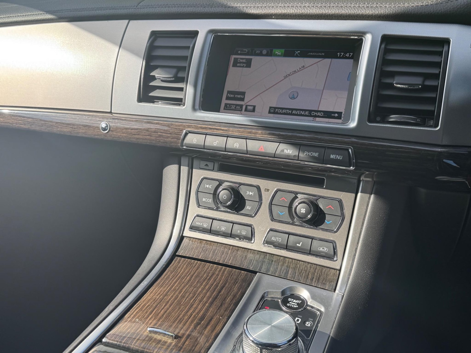 Used Jaguar XF 2015 for sale - 76993700: Photo 36