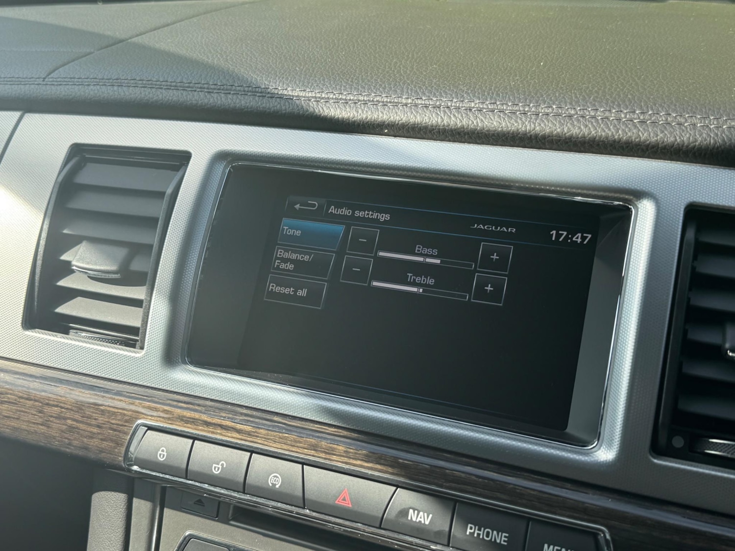 Used Jaguar XF 2015 for sale - 76993700: Photo 39