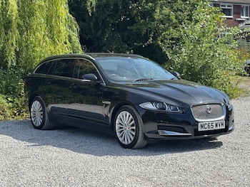 Used Jaguar XF 2015 for sale - 76993700: Photo