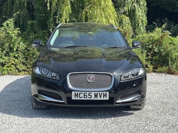 Used Jaguar XF 2015 for sale - 76993700: Photo
