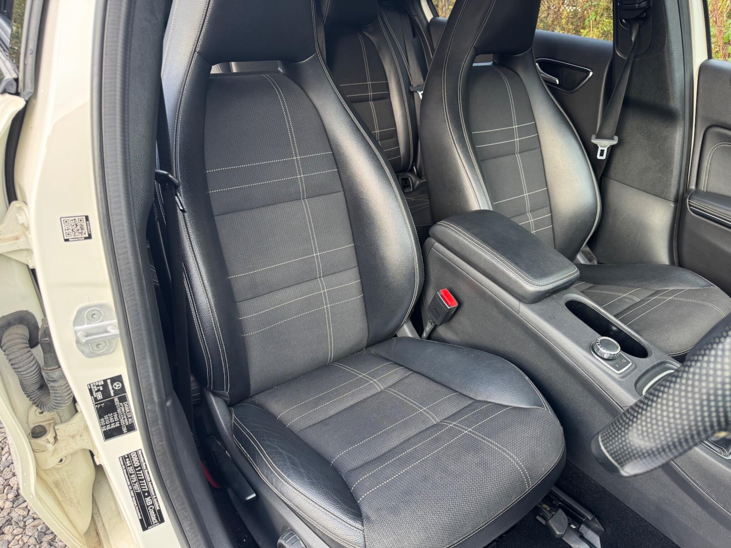 Used Mercedes-Benz A-Class 2015 for sale - 76348842: Photo 24