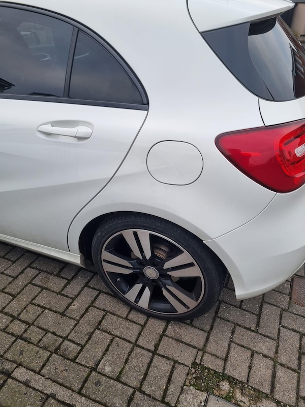 Used Mercedes-Benz A-Class 2015 for sale - 76348842: Photo 2