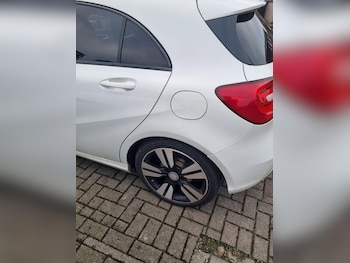 Used Mercedes-Benz A-Class 2015 for sale - 76348842: Photo 2