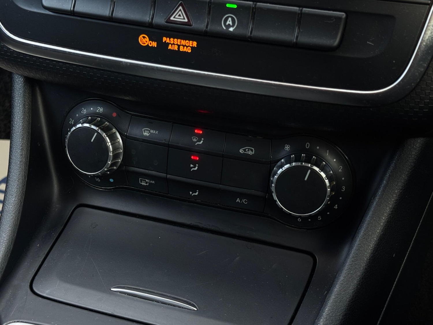 Used Mercedes-Benz A-Class 2015 for sale - 76348842: Photo 33