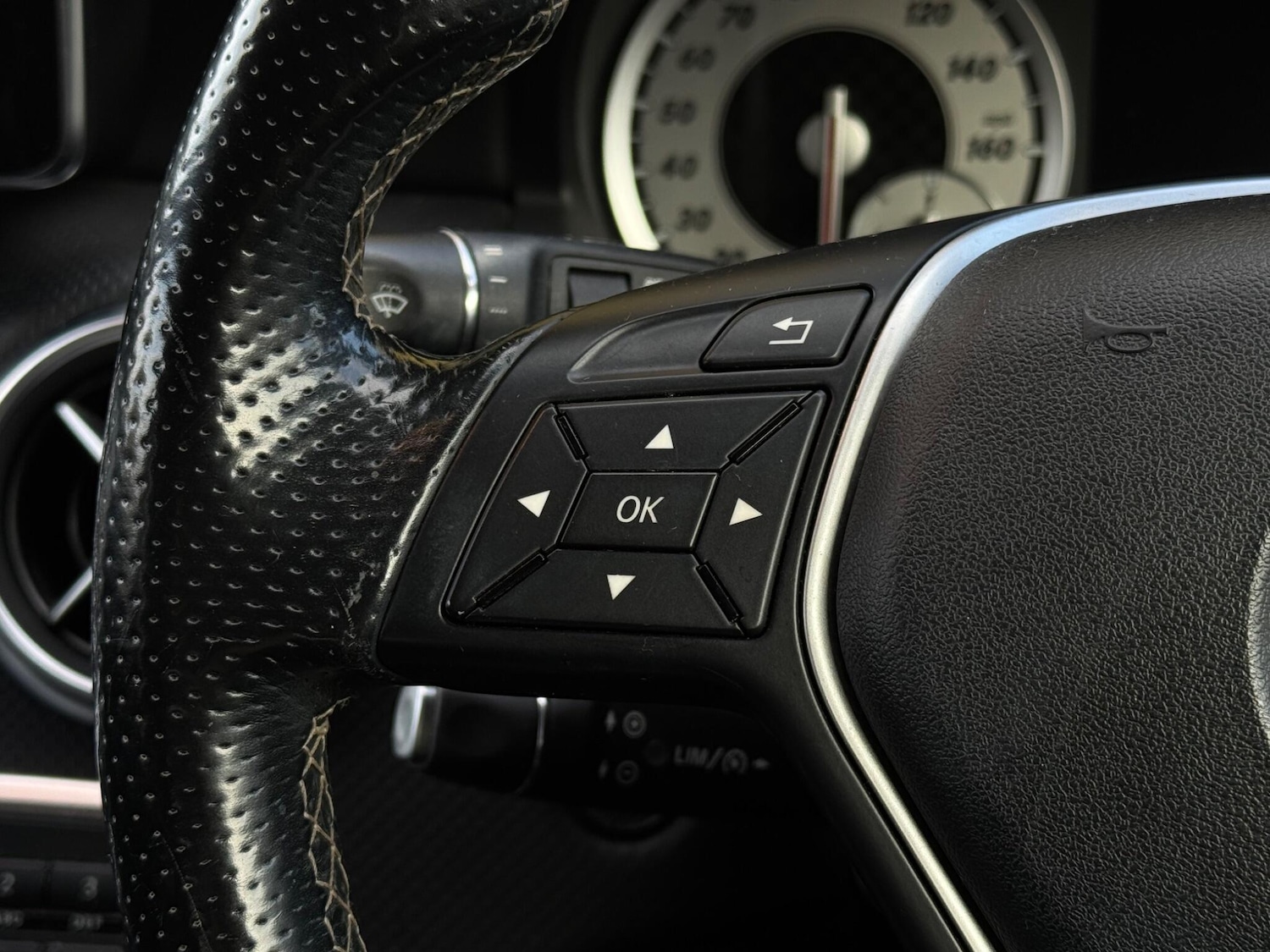 Used Mercedes-Benz A-Class 2015 for sale - 76348842: Photo 44