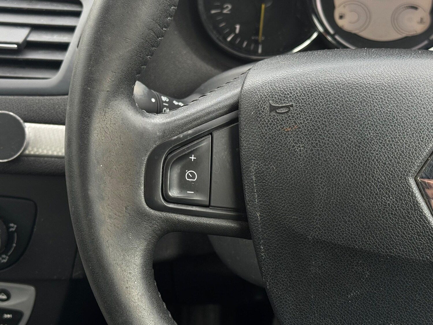 Used Renault Megane for sale - 78214268: Photo 31