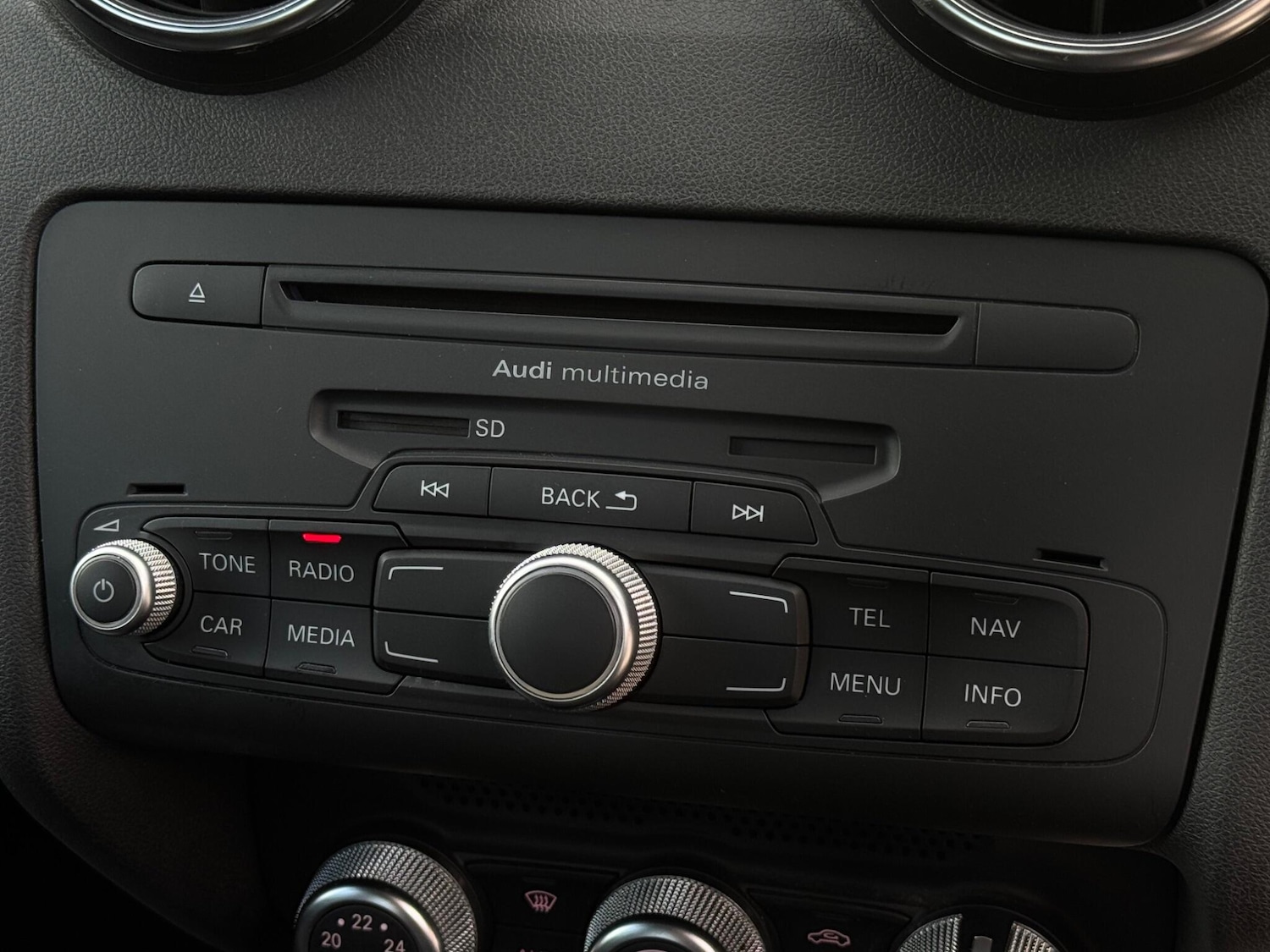 Used Audi A1 2013 for sale - 76446571: Photo 3