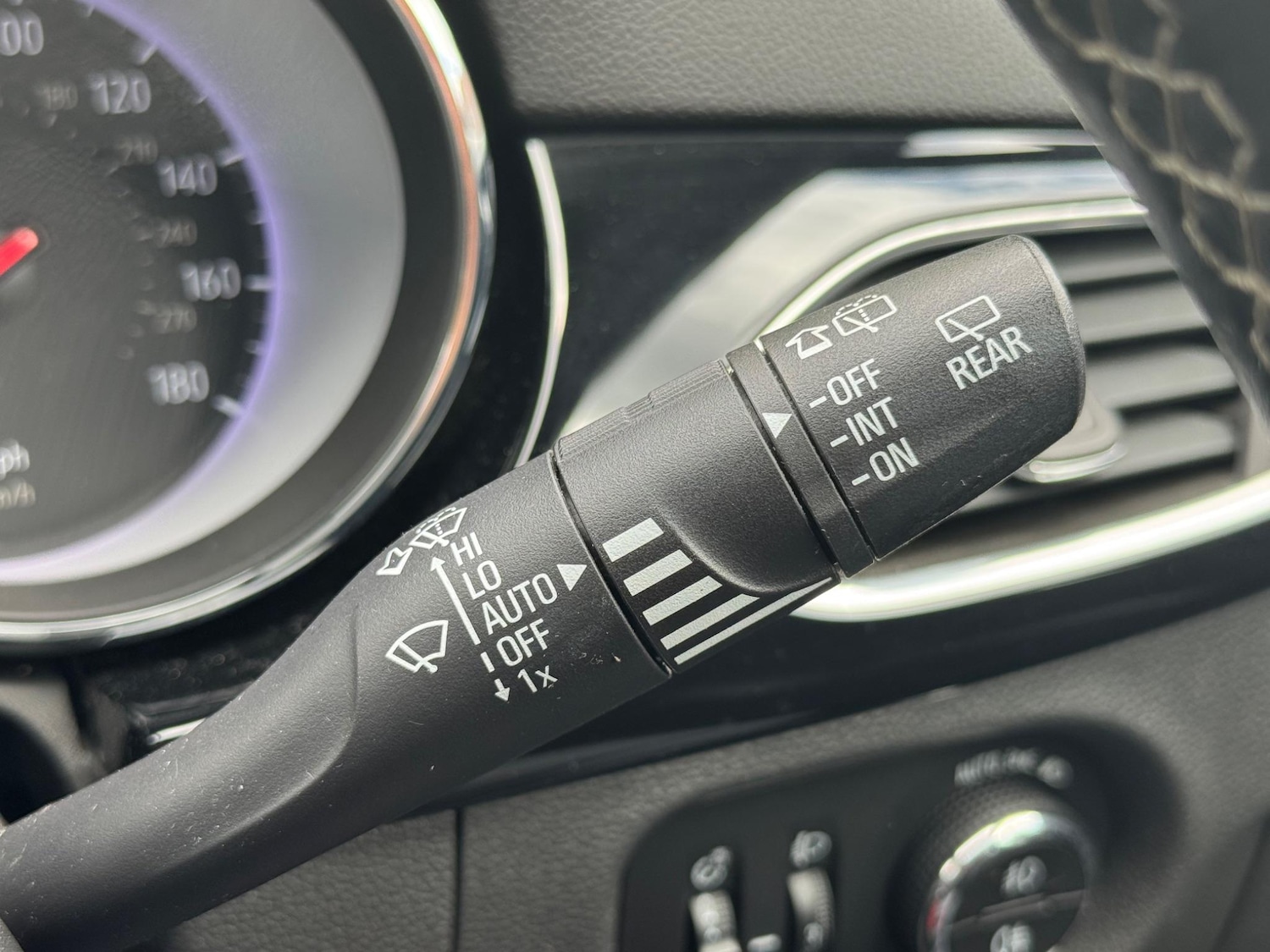 Used Vauxhall Astra for sale - 76996587: Photo 30