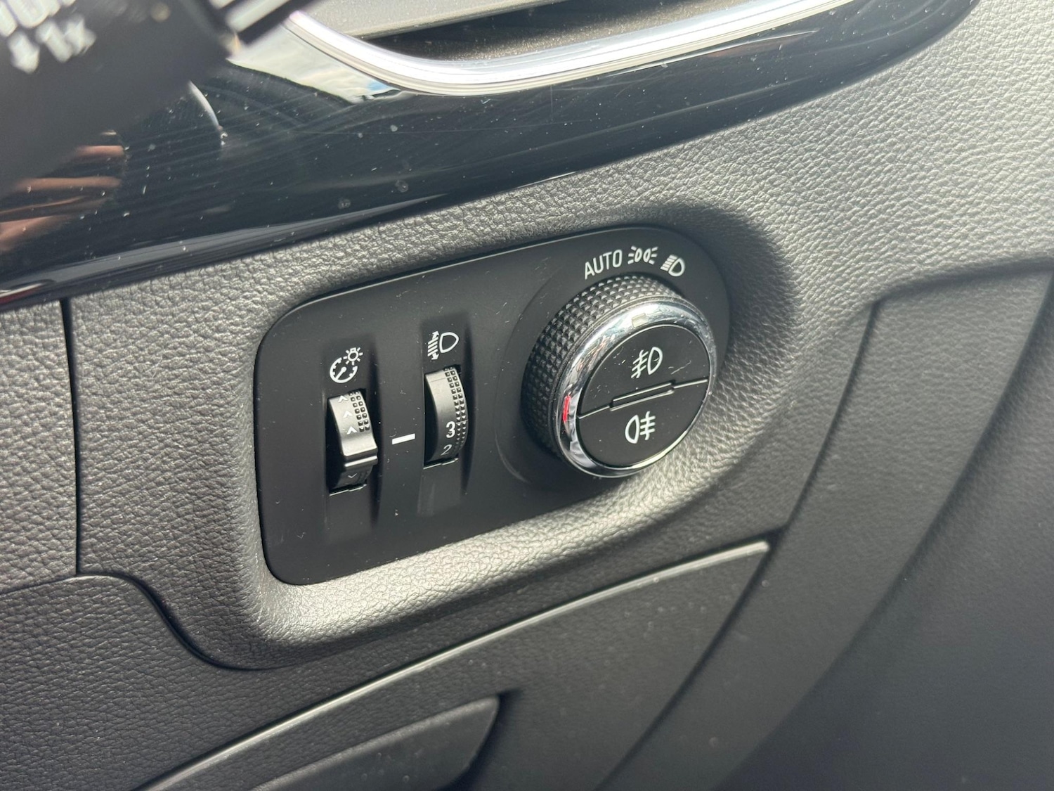 Used Vauxhall Astra for sale - 76996587: Photo 33