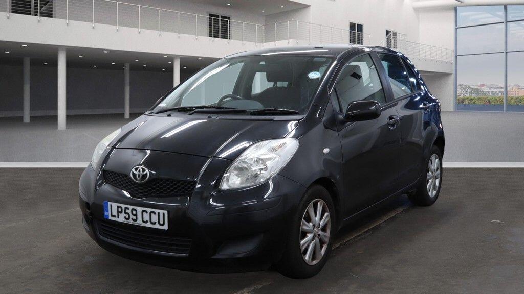 Used Toyota Yaris 2010 for sale - 76585606: Photo 2