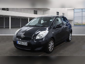 Used Toyota Yaris 2010 for sale - 76585606: Photo