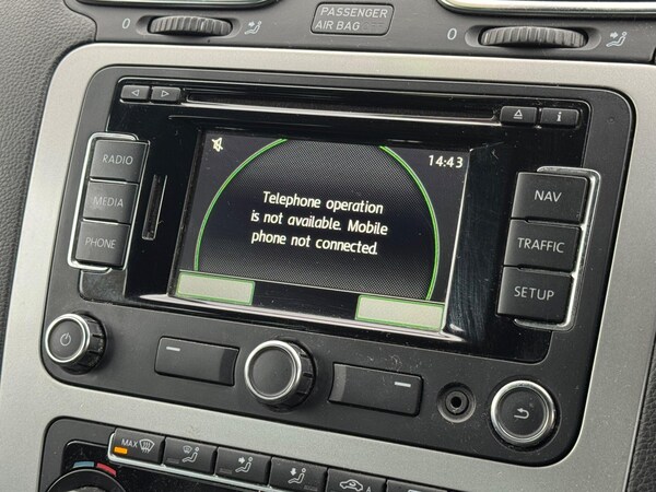 Used Volkswagen Scirocco 2012 for sale - 76336990: Photo 43