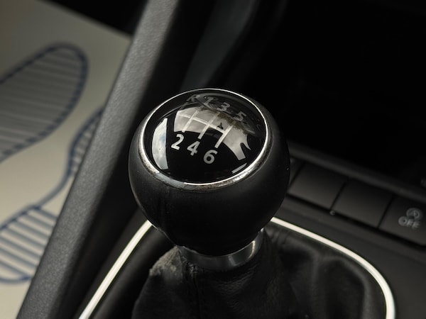Used Volkswagen Scirocco 2012 for sale - 76336990: Photo 54