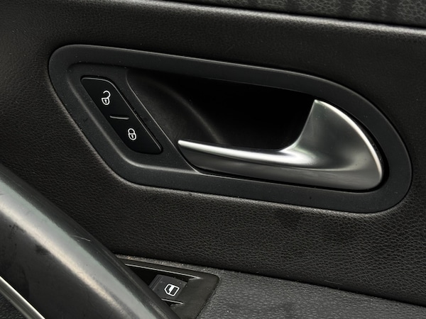 Used Volkswagen Scirocco 2012 for sale - 76336990: Photo 59