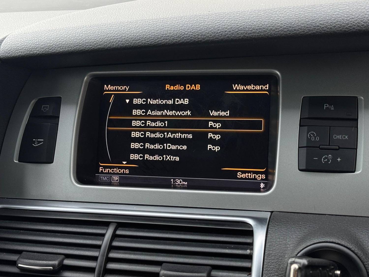 Used Audi Q7 2014 for sale - 77267441: Photo 49