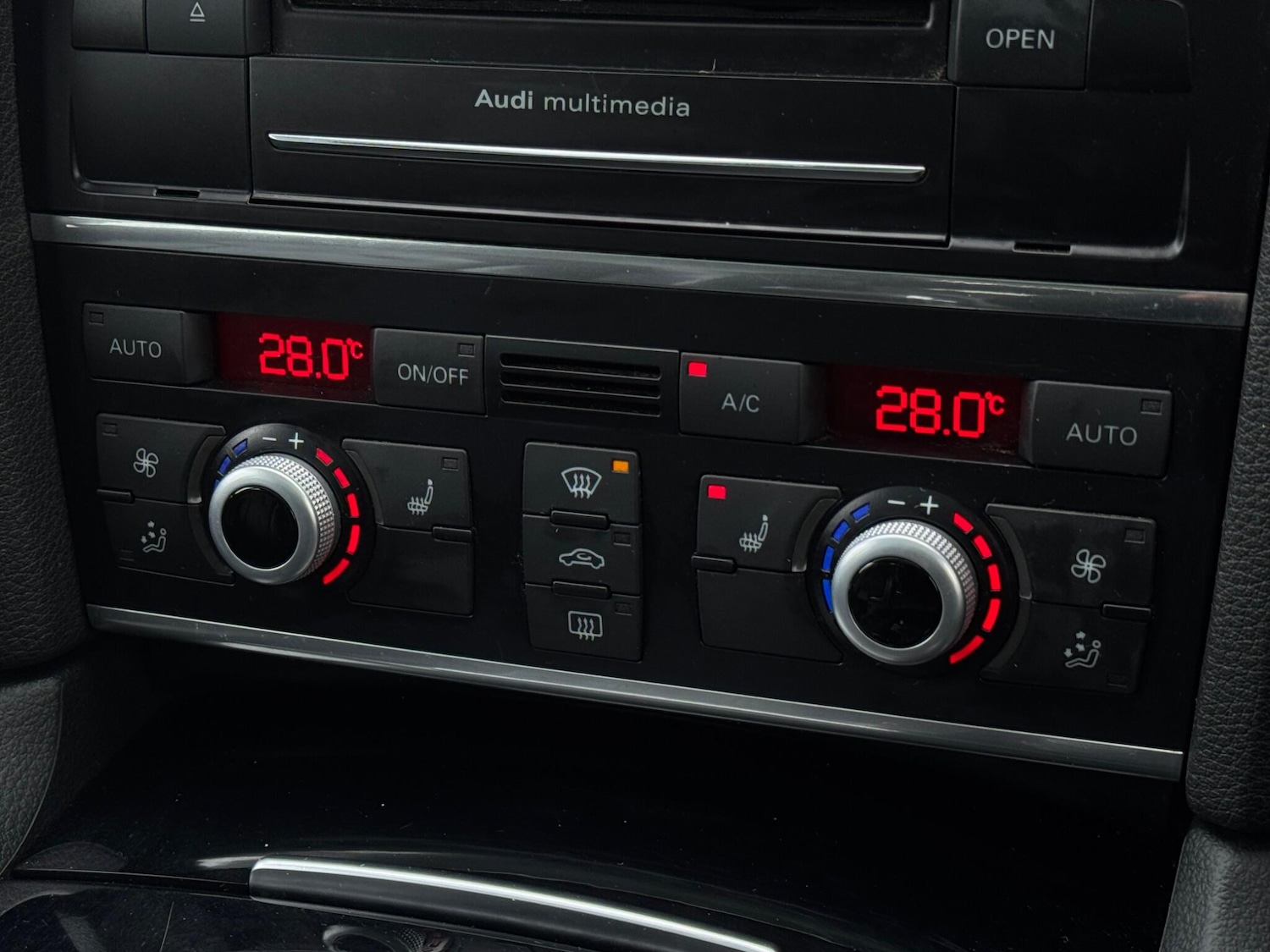 Used Audi Q7 2014 for sale - 77267441: Photo 59