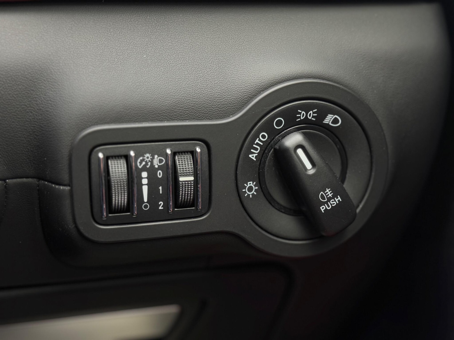 Used Maserati Ghibli 2017 for sale - 76521674: Photo 37