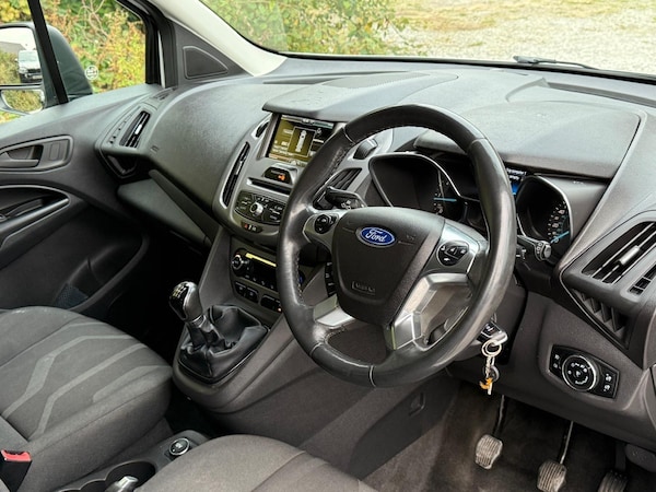 Used Ford Grand Tourneo Connect 2016 for sale - 76349018: Photo 13
